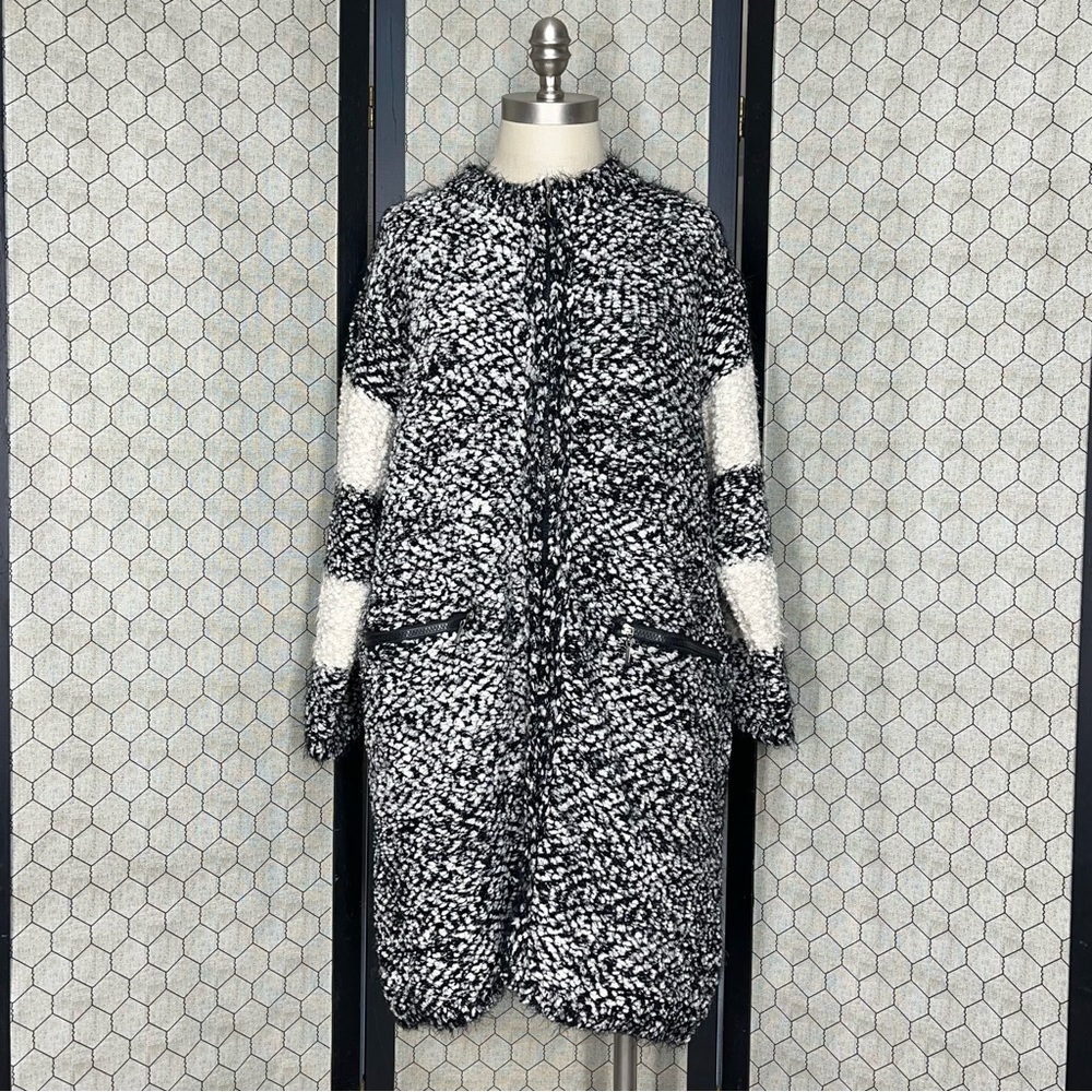 POL Textured Fuzzy Zip Front Long Sweater